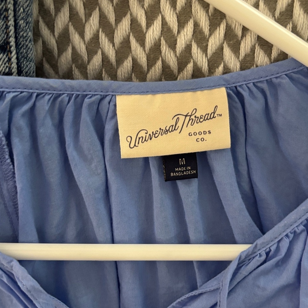 Universal Thread Women's Sky Blue top